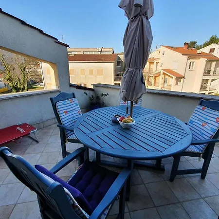 Apartment Relax For Max 5 Persons Close To The *