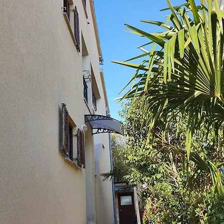 Apartment Relax For Max 5 Persons Close To The